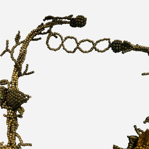 Handbeaded FLOWER NECKLACE - Picture 5 of 8